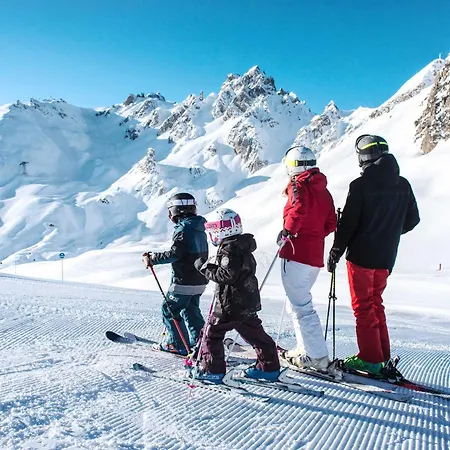 Cosy A La Tania - 2 Pieces, 4 Pers, Skis Aux Pieds, Proche Centre Et Remontees Mecaniques - Fr-1-182a-3 Apartment Courchevel